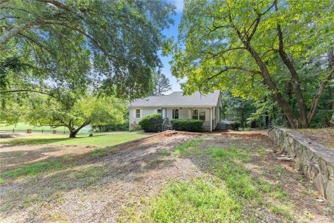 31 S Wind Drive Dahlonega GA 30533