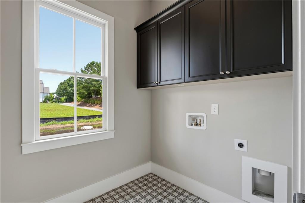 1033 Crossroad Trail Milton GA 30004