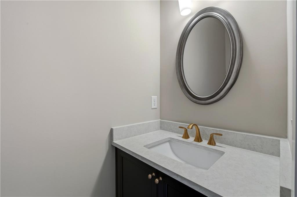 1033 Crossroad Trail Milton GA 30004