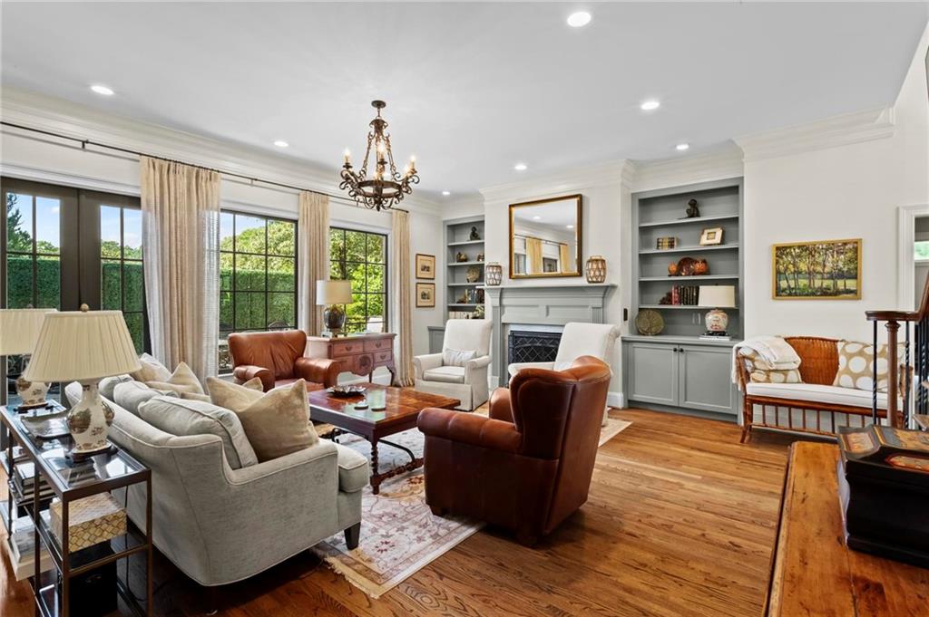 1190 Austin Glen Drive Dunwoody GA 30338