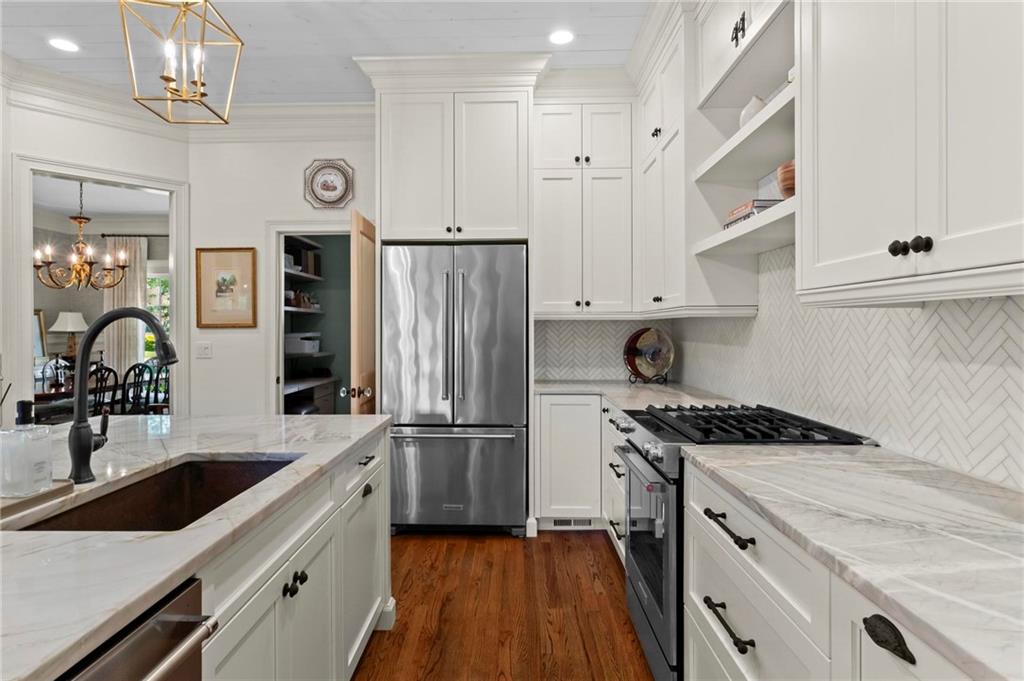 1190 Austin Glen Drive Dunwoody GA 30338