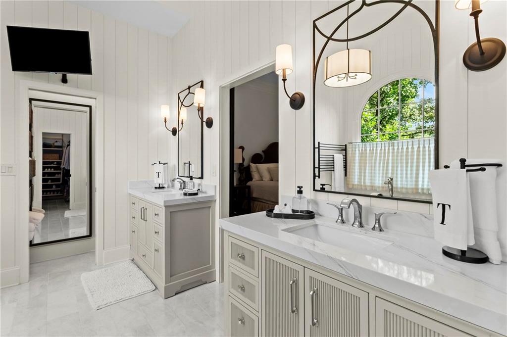 1190 Austin Glen Drive Dunwoody GA 30338