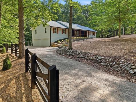 627 Ammons Drive Waleska GA 30183