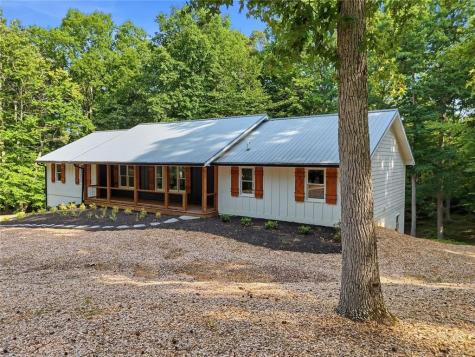 627 Ammons Drive Waleska GA 30183