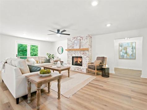 627 Ammons Drive Waleska GA 30183