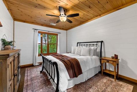 241 Wolf Creek Mountain Road Mineral Bluff GA 30559