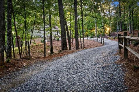 241 Wolf Creek Mountain Road Mineral Bluff GA 30559