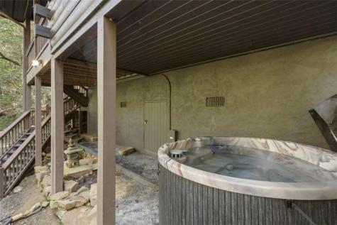 259 Sutton Ridge Way Ellijay GA 30540
