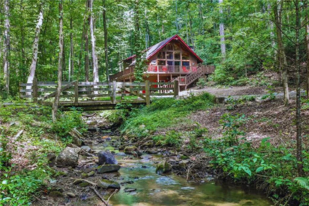469 N Lake Drive Ellijay GA 30536