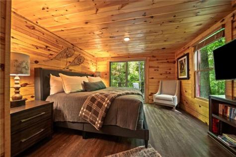 469 N Lake Drive Ellijay GA 30536