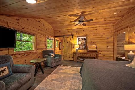 469 N Lake Drive Ellijay GA 30536