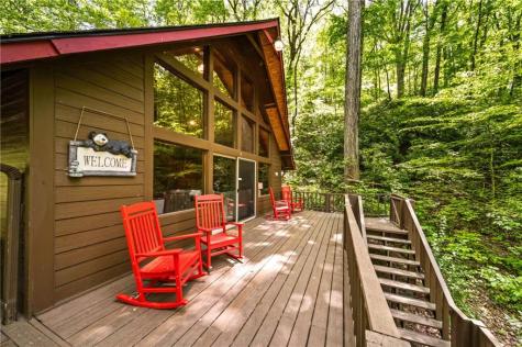 469 N Lake Drive Ellijay GA 30536