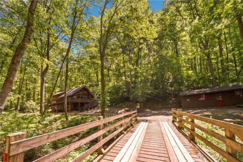 469 N Lake Drive Ellijay GA 30536