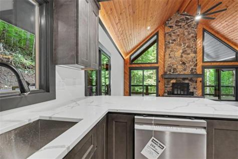 1583 Spring Cove Road Blairsville GA 30512