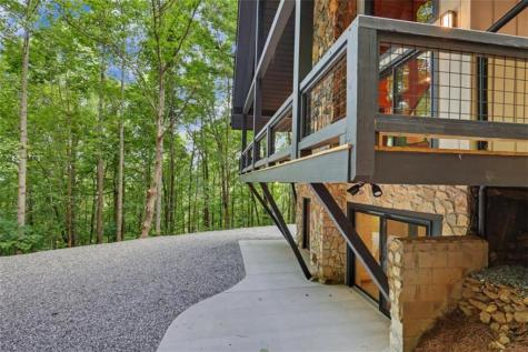 1583 Spring Cove Road Blairsville GA 30512