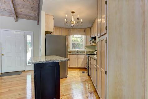24 Sal Mountain Way Cleveland GA 30571