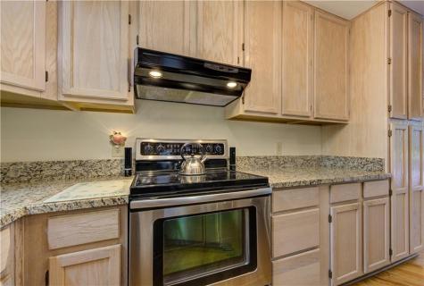 24 Sal Mountain Way Cleveland GA 30571