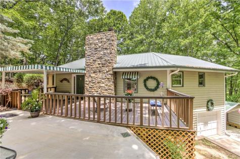 24 Sal Mountain Way Cleveland GA 30571