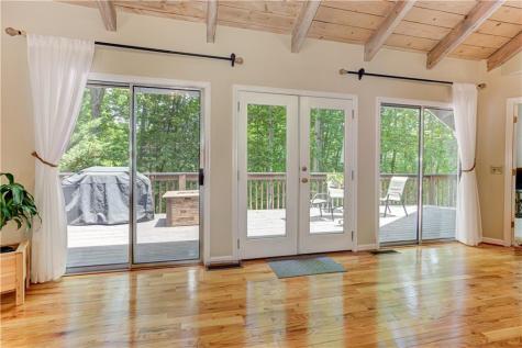 24 Sal Mountain Way Cleveland GA 30571