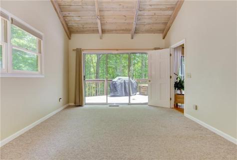 24 Sal Mountain Way Cleveland GA 30571