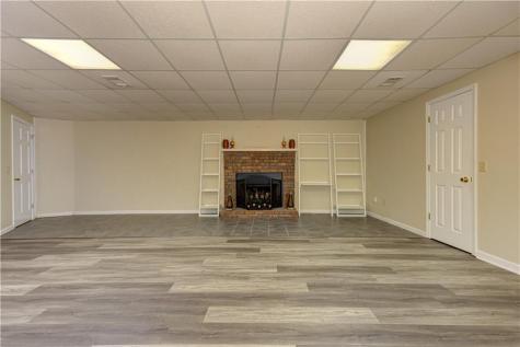 24 Sal Mountain Way Cleveland GA 30571