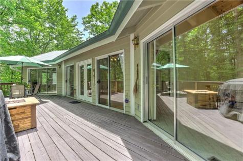 24 Sal Mountain Way Cleveland GA 30571