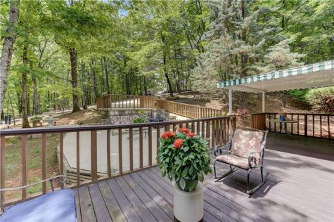 24 Sal Mountain Way Cleveland GA 30571