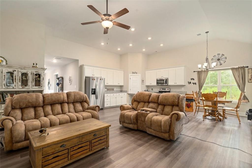 212 Live Oak Lane Comer GA 30629
