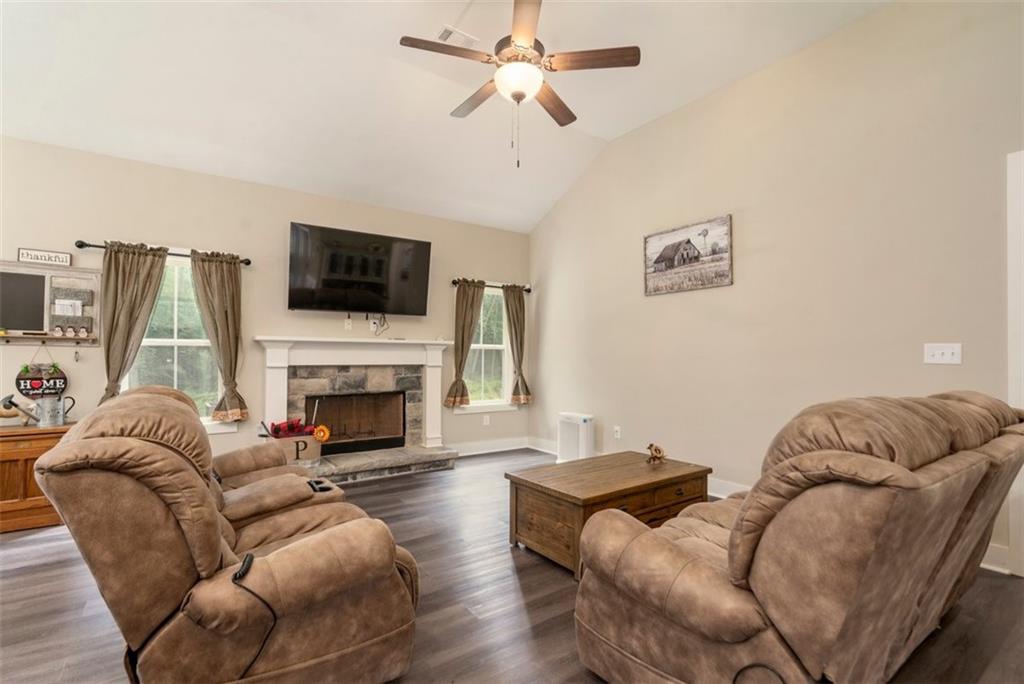 212 Live Oak Lane Comer GA 30629