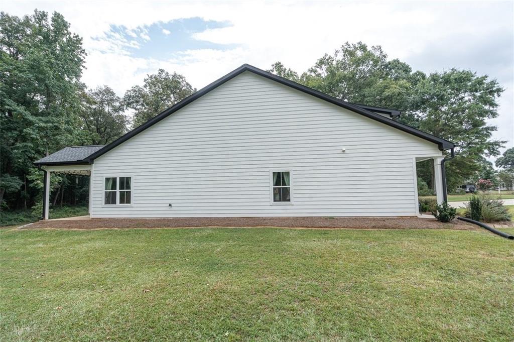 212 Live Oak Lane Comer GA 30629