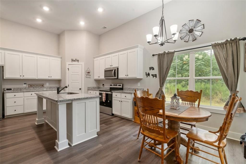 212 Live Oak Lane Comer GA 30629