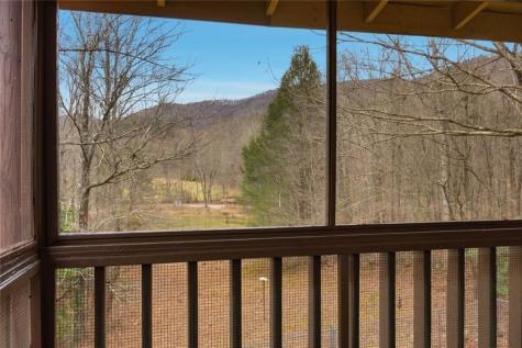 61 Bear Ridge Road Cleveland GA 30528