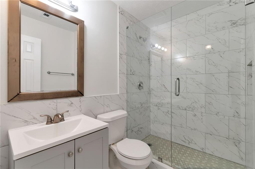 2197 Oakland Walk Drive Lawrenceville GA 30044