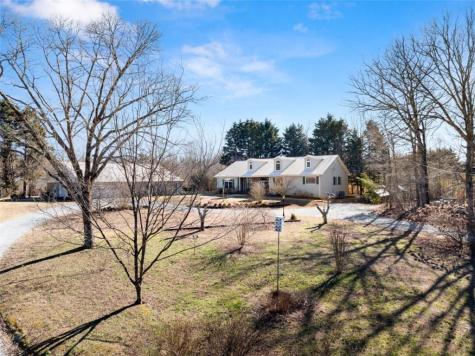 181 Asbury Mill Road Cleveland GA 30528