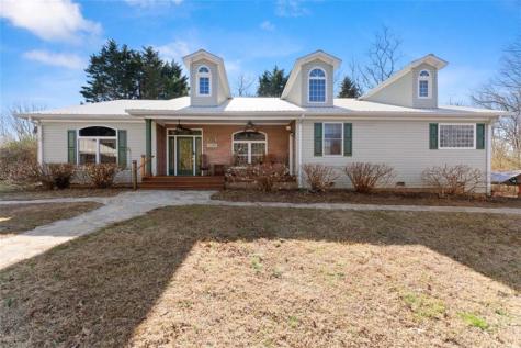 181 Asbury Mill Road Cleveland GA 30528