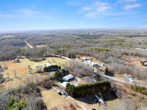 181 Asbury Mill Road Cleveland GA 30528