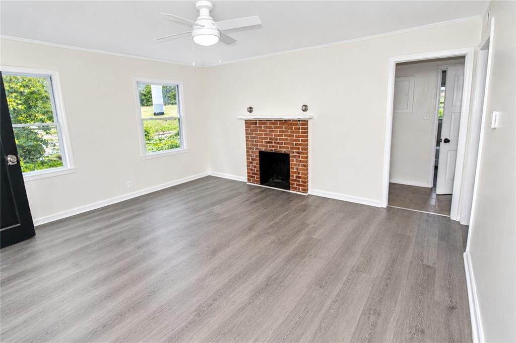 541 W Lake Avenue NW Atlanta GA 30318