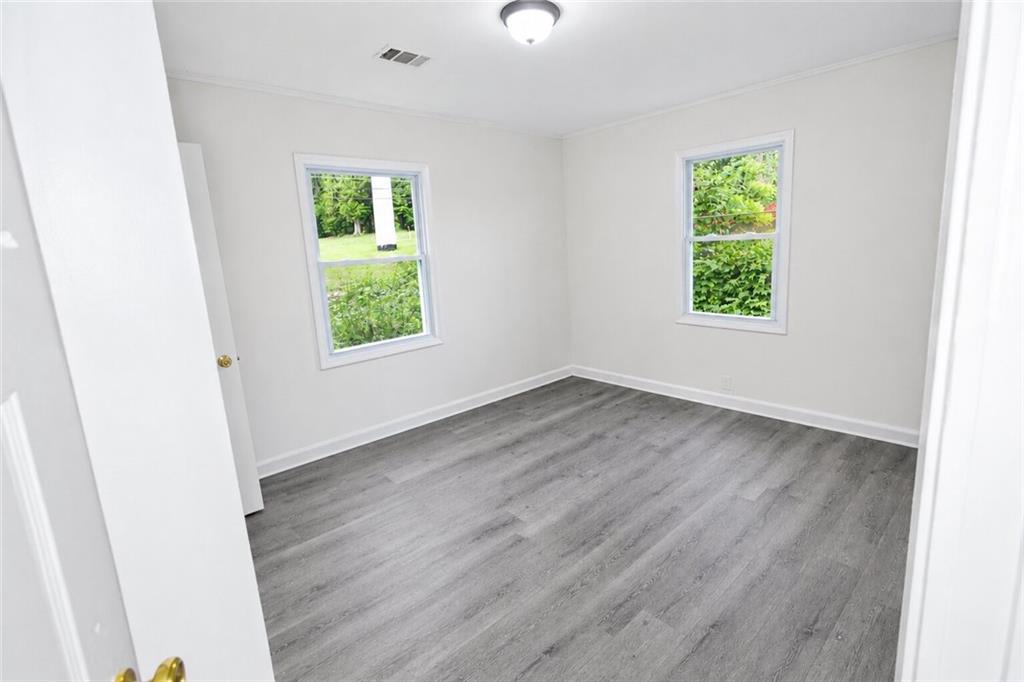 541 W Lake Avenue NW Atlanta GA 30318