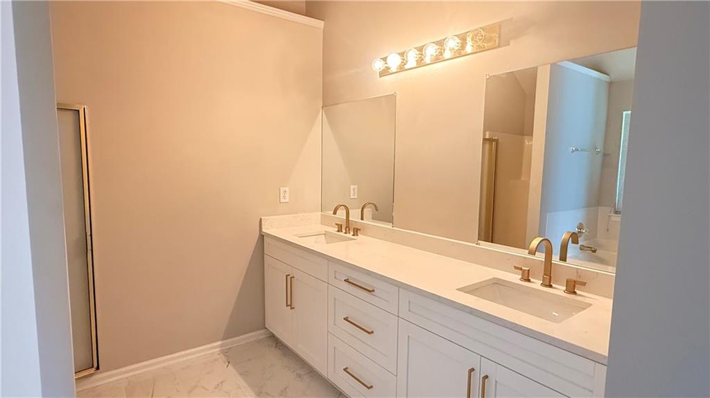 6633 Hill Creek Cove Lithonia GA 30058