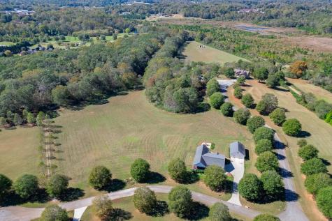 182 Farm Hill Drive Clarkesville GA 30523