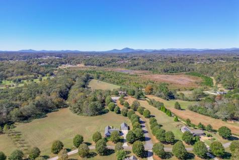 182 Farm Hill Drive Clarkesville GA 30523