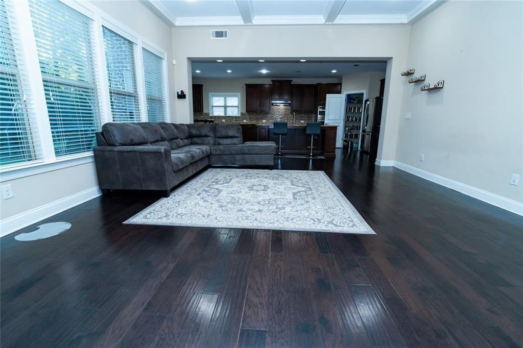 1045 Wesbourough Place Alpharetta GA 30004