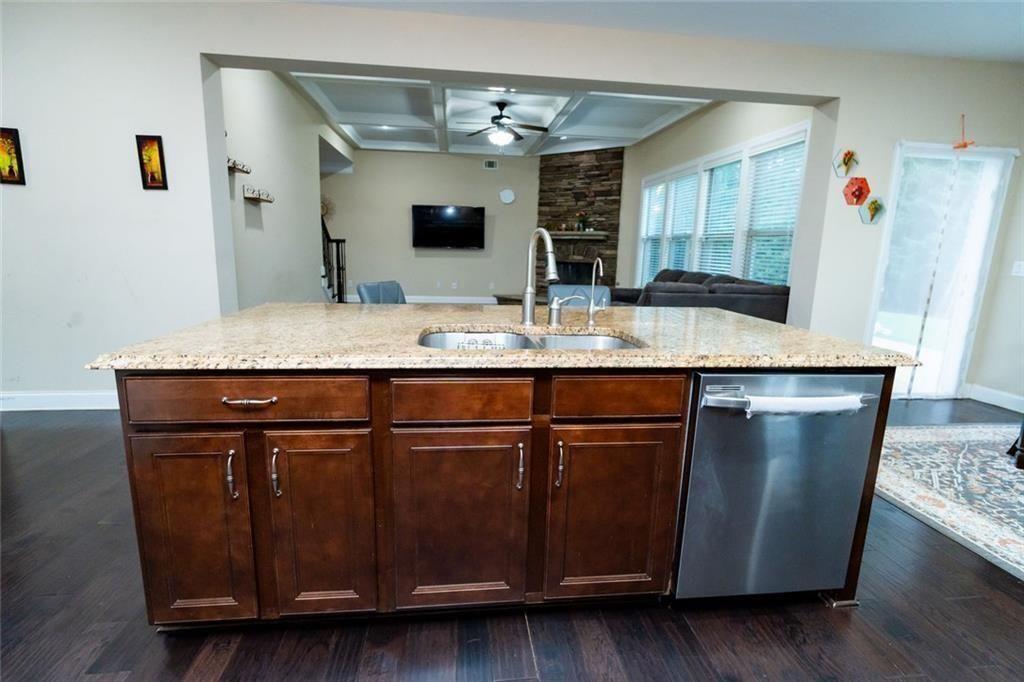 1045 Wesbourough Place Alpharetta GA 30004