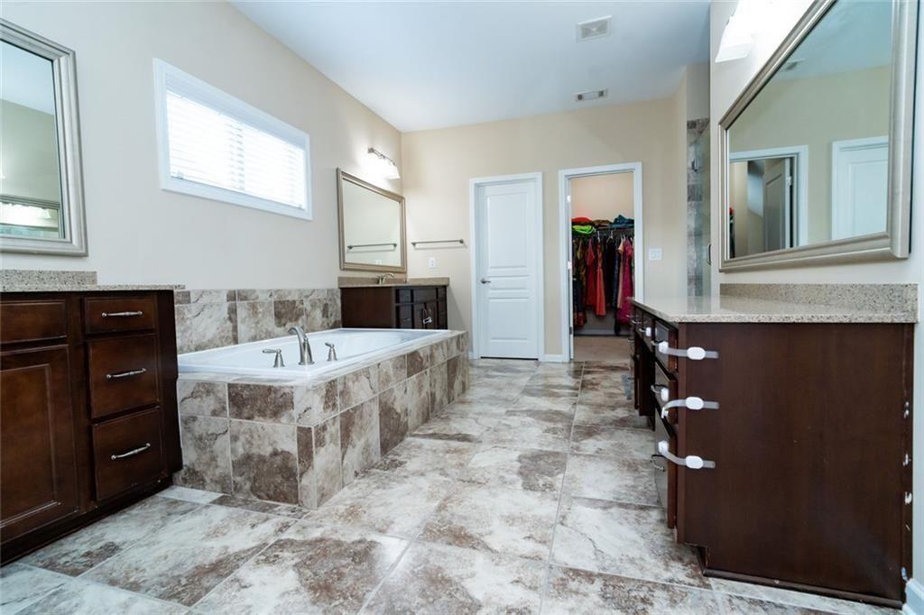 1045 Wesbourough Place Alpharetta GA 30004