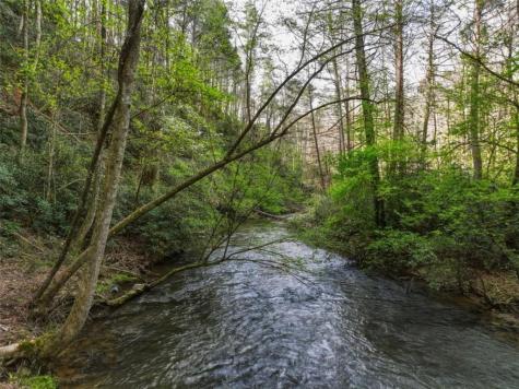 58 River Road Ellijay GA 30522