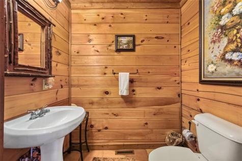 58 River Road Ellijay GA 30522