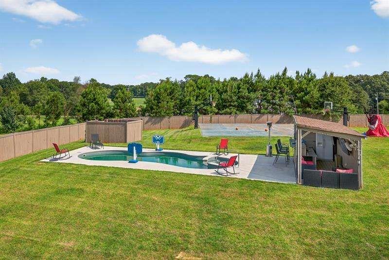 2112 Meadowood Cove Monroe GA 30655