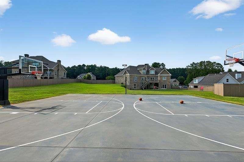 2112 Meadowood Cove Monroe GA 30655