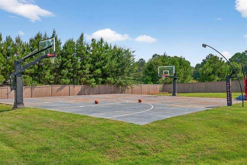 2112 Meadowood Cove Monroe GA 30655