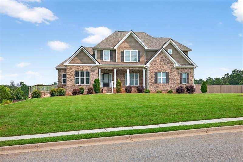 2112 Meadowood Cove Monroe GA 30655